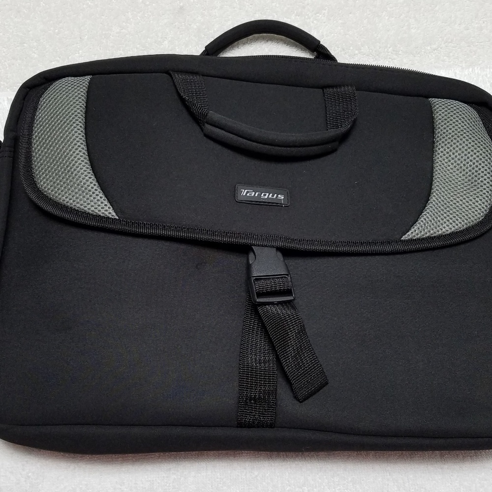 Targus small laptop bag
